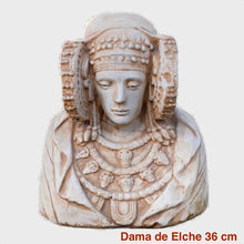 Cargar imagen en el visor de la galería, Figuras del busto de la Dama de Elche fabricadas en marmolina. Palma blanca y dátiles Serrano Valero. Www.palmasydatiles.com